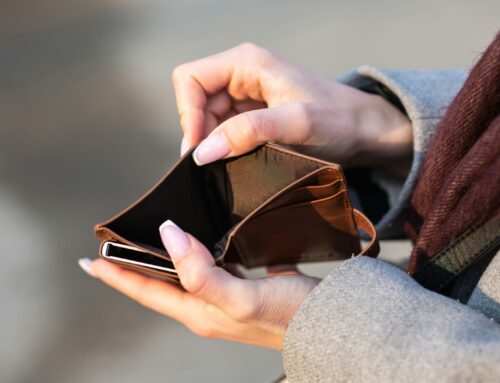 Geldzorgen? Je bent niet alleen. In gesprek met arm en rijk.