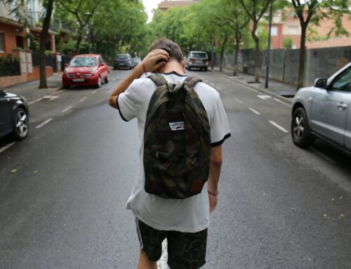 De stille verwijdering: Over omgaan met pubers